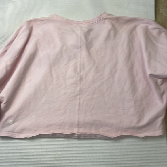 ✨CLEARANCE✨ Lululemon Pink Cropped Sweatshirt Sz S - Picture 3 of 5